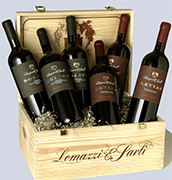Descubre el &nbsp;Gusto del vino Italiano con vinos tinto Primitivo Latias, Imperium Chardonnay, Negroamaro, Irenico Salice Salentino, Bocciolo Novello, Solice Rosato, Partemio Malvasia Bianca... Lomazzi & Sarli siembra, cosecha la uva propia en nuestro vi�edos ubicados en Latiano Brindisi (Puglia) con 108 hectareas (1.080.000 m2) y mas de 5000 - 6000 plantas de uva por hectarea... Cada estacion estudiamos y seleccionamos las mejores uvas para servir a la Distribucion Mundial de Vinos de Alta Calidad